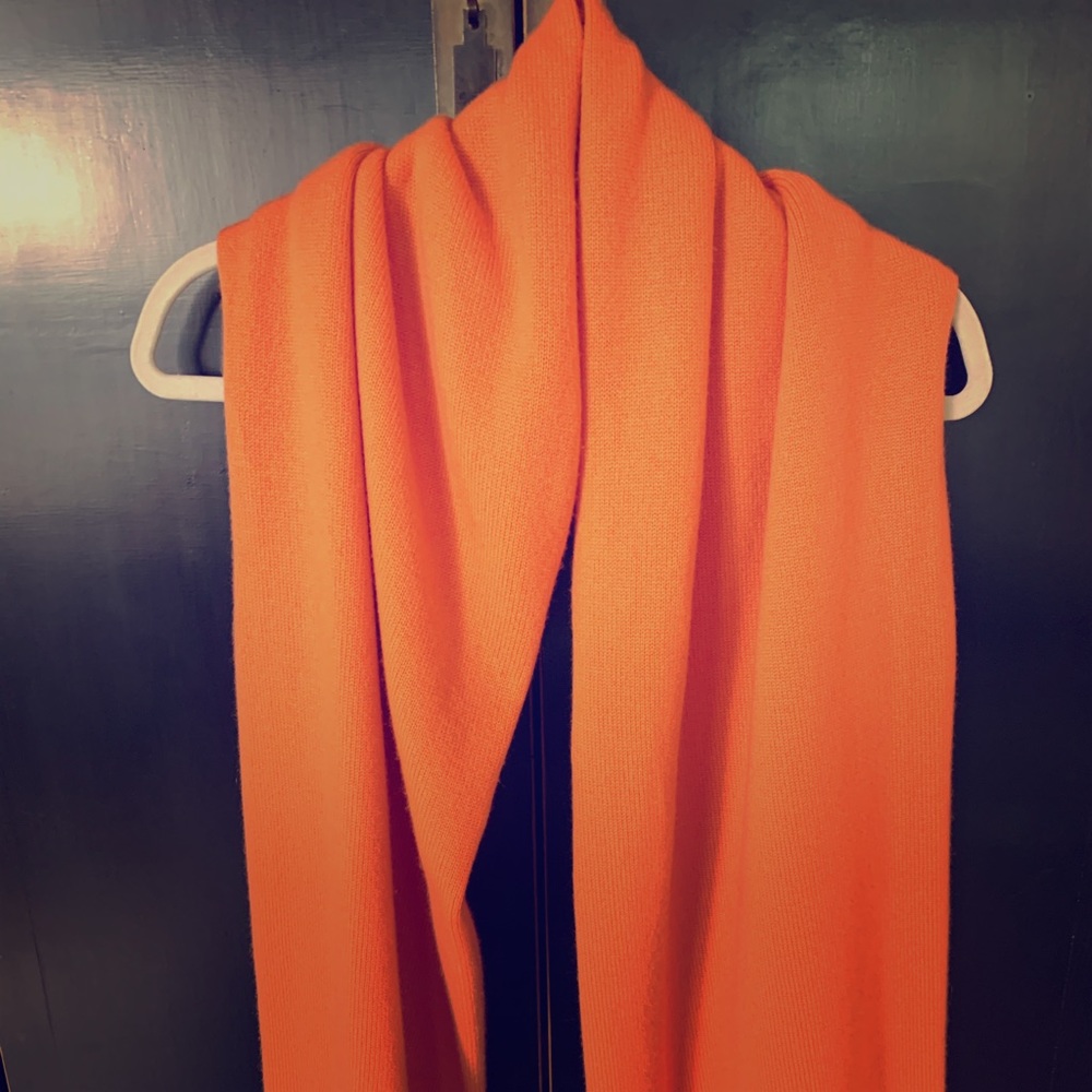 ST JOHN CASHMERE SHRUG